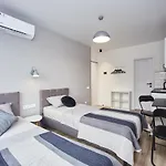 City Rooms Apartments *